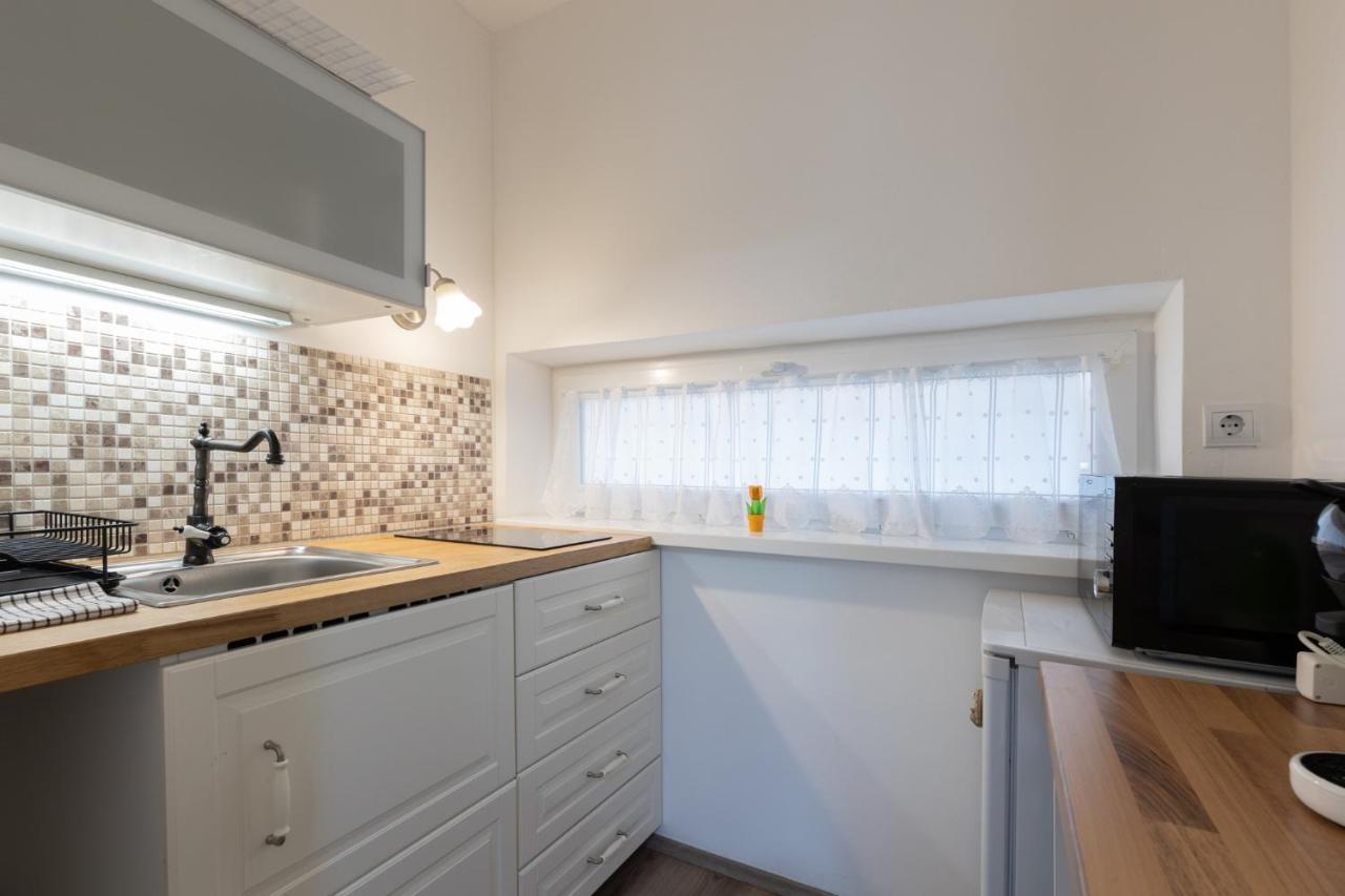 Fresh Green Wellness Apartman By Bltn Siofok Apartment Екстериор снимка